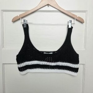 SMALL / MEDIUM - DE BASE, Crochet Bra NWT B63